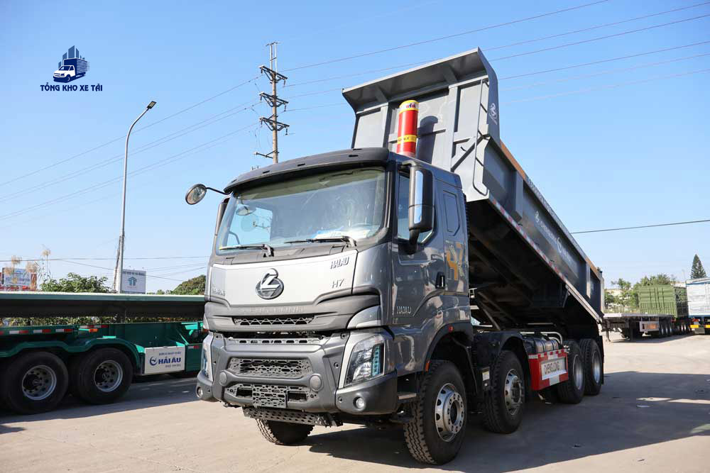 Xe Ben 4 Chân ChengLong H7 390HP Thùng U 15 Khối (Cầu Dầu)